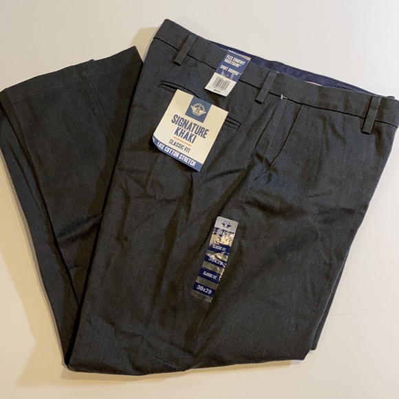 Dockers SZ 38 x 29 Charcoal Signature Khaki Classic Fit Flat Front Pant D11 - Picture 1 of 13
